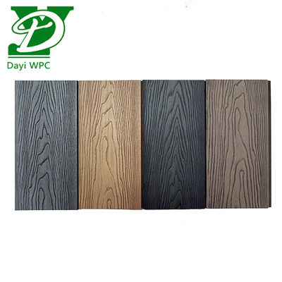 Современный сад богатый цветами и узорами