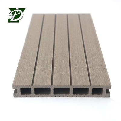 Современный и модный переработанный материал на открытом воздухе WPC Decking